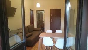 Gimnazjalna 5 - Apartamenty i pokoje w Centrum Zakopanego