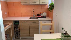 Apartments with parking space Njivice, Krk - 21770