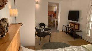 Apartments with parking space Njivice, Krk - 21770