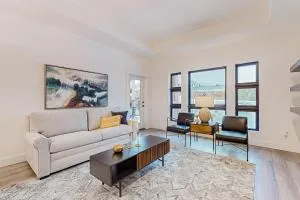 Trailhead Lodge #110 - Snoqualmie Pass