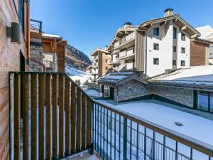 Appartement 3 pièces, skis aux pieds, garage fermé, Wifi, au pied des pistes de Val-dIsère - FR-1-694-347
