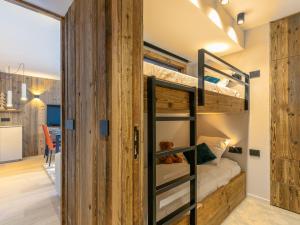 Appartement 3 pièces, skis aux pieds, garage fermé, Wifi, au pied des pistes de Val-dIsère - FR-1-694-347