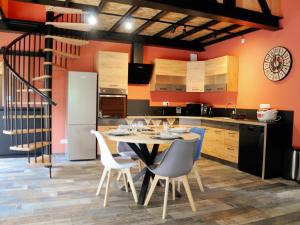 Loft industriel avec Spa, Sauna et Hammam en Touraine – Jardin clos et équipements haut de gamme - FR-1-381-559