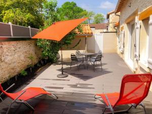 Maisons de vacances Loft industriel avec Spa, Sauna et Hammam en Touraine – Jardin clos et equipements haut de gamme - FR-1-381-559 : photos des chambres