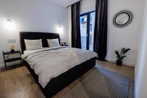 The Corner Luxe Apartment