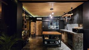 The Designer Glasshaus - Glamping at Karuna El Nido