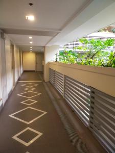 Rose condotel Newport