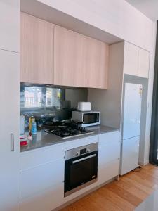 Modern 2B2B Apartment Close City