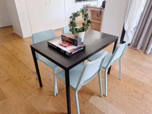 Modern 2B2B Apartment Close City