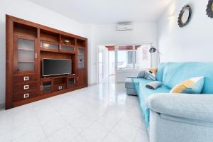 Casa el Varadero - Access Pool and Sport Center and Air-Con By Lanzarote Vacation Homes