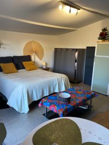 Chalets Chalet des oliviers 20mn des plages climatise : photos des chambres