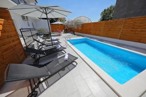 Luxury apartment Petra with private pool
