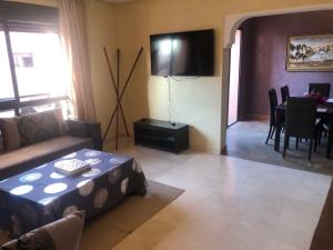 Appartement Ensoleillé vue Piscine