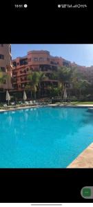 Appartement Ensoleillé vue Piscine