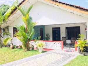 Family Villa Mirissa