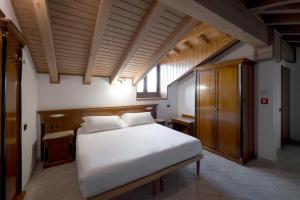 Comfort Quadruple Room room in Hotel Ungheria Varese 1946