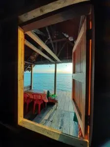 Nyanse Homestay - Raja Ampat - Minyaifuin