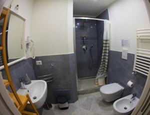 Quadruple Room with Private Bathroom