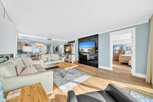 Edgewater Tower 2-404