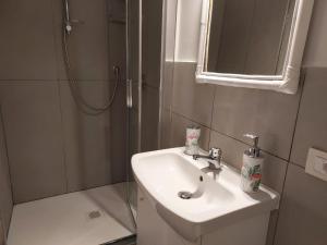 Chambre Quadruple avec Salle de Bains Privative