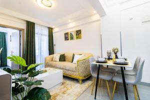 Luxury 1bdrm with an extra room Valley heights Kilimani