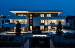 Beautiful Apartment In Malinska 