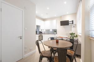 Quaint Homes in Chelsea