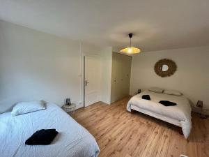 Ferme des Brimbelles 15p - billard, baby-foot & PS3