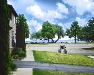 Beach Lake Michigan King Bed Pet Friendly - بيلستانت برايري