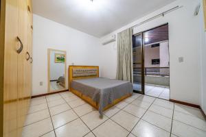 131 - Apartamento 3 dormitórios avenida de Bombas