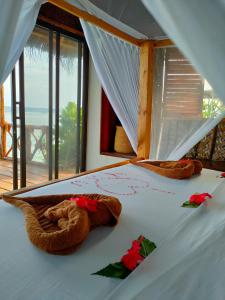 Mtende Beach Bungalow océan view & secret Beach
