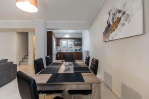 ΔΙΩΡΟΦΗ ΜΕΖΟΝΕΤΑ-2KM ΑΠΟ ΤΟ ΚΕΝΤΡΟ-ILIANA HOUSE