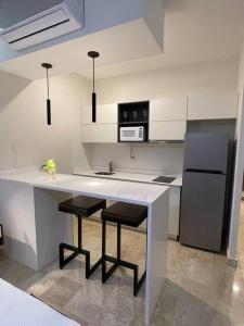 *Promo*Modern Studio Prime Area