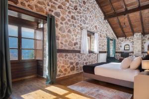 Parnassus Woodstone Chalets- N1- N2- N3