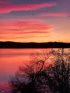 Appartamento Miralago Varese Lakefront and Garden