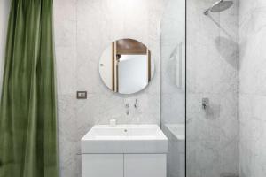 Repubblica Casati 32