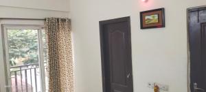 Executive home Stay Sector75 Noida