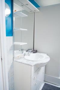 Appartements Appart lumineux proche centre 4 pers : photos des chambres