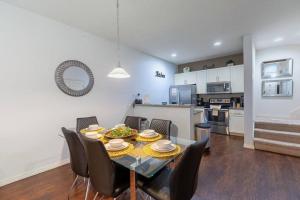 Enjoy a Cozy 3 BRClubhouseNear Disney and more