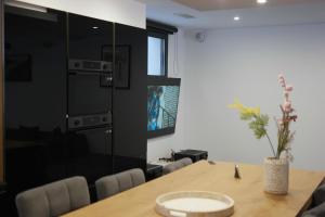 Chalets Le Paradis Blanc luxueux Chalet Spa Serre-Chevalier : photos des chambres