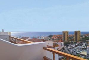 Rooftop Apt Los Cristianos