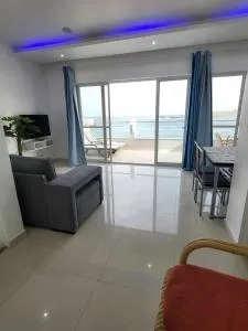 Apartamentos vista ao mar - Віла-ду-Маю