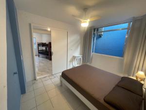 Remar Suítes 01 - Melhor localização do Guarujá e perto da praia!