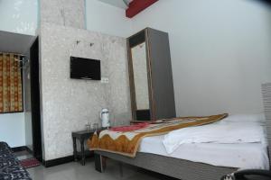 Hotel Durga Near Abu Road Railway Station I Mount abu