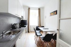 Central & Spacious CheckInVienna Apartment