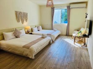 Phòng Có 2 Giường Cỡ Queen (Queen Room with Two Queen Beds)