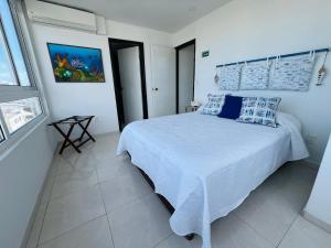 Apartamentos Bahia Fragata con vista al mar