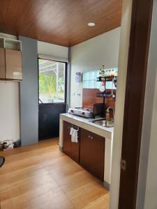 Triple J Villa Puerto Galera