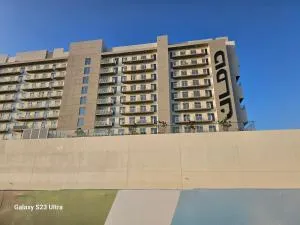 Ensuite one bedroom in a 2-bedroom with a shared living room -  Al Lusaylī Ensuite one bedroom in a 2-bedroom with a shared living room -  Al Lusaylī