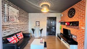 Phuket Kathu - Double Pool & Gym